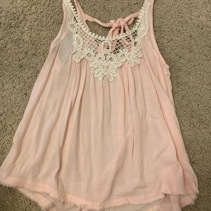 pink tank top